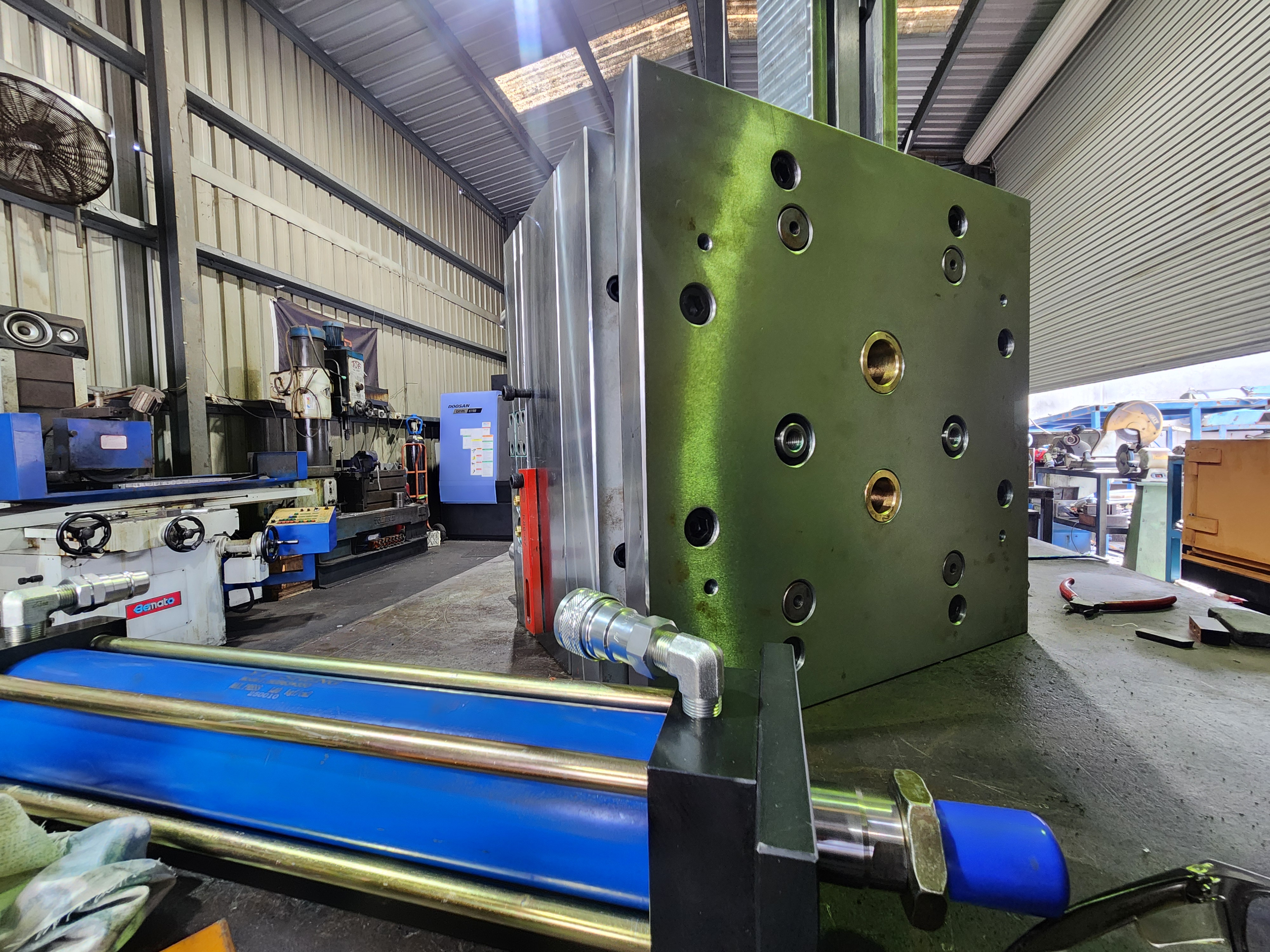 Modification work on an injection moulding tool